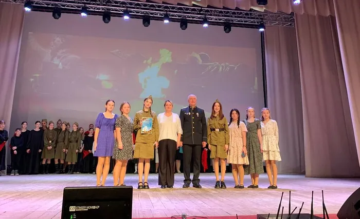 photo_5240408392810043382_y