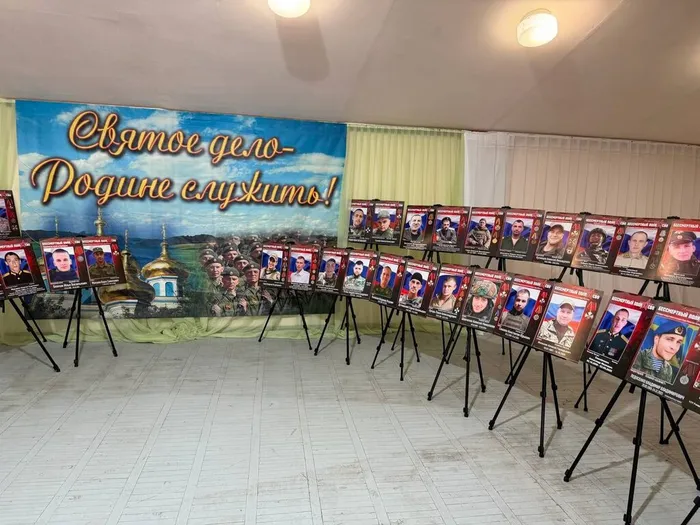 photo_5240408392810043378_y