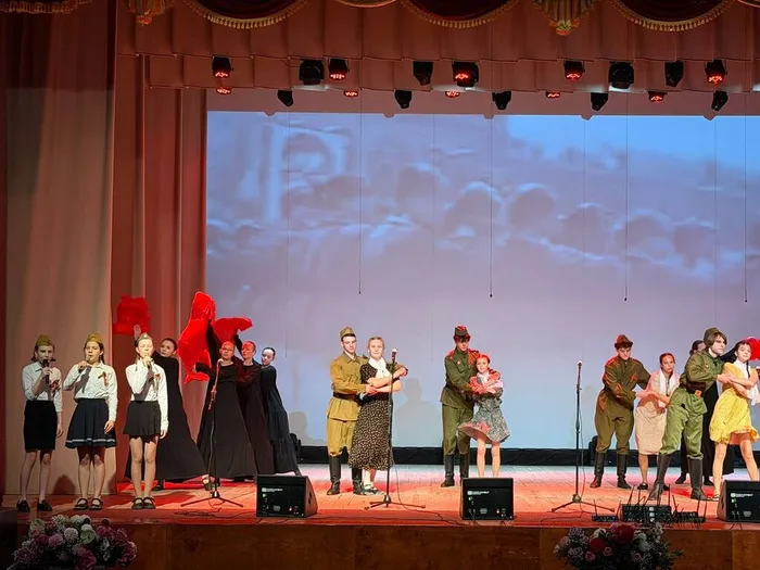 photo_5240408392810043355_y