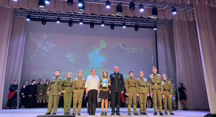 photo_5240408392810043380_y